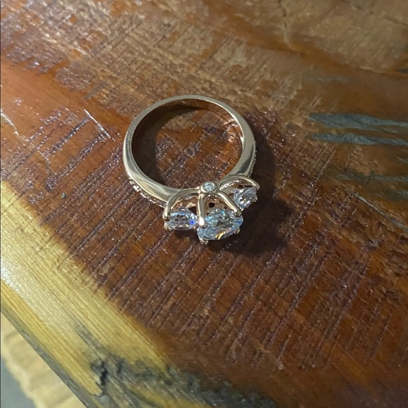 Dazzling 3 Stone Rose Gold Ring - Picture 5 of 5